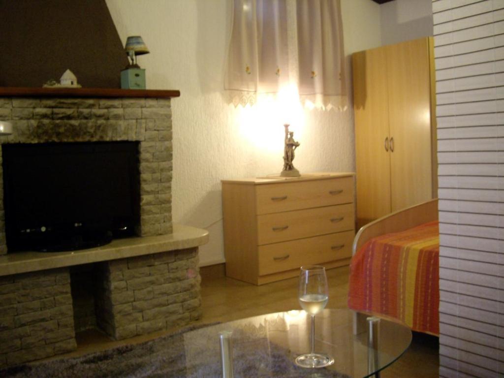 Adria Apartments 普拉 外观 照片